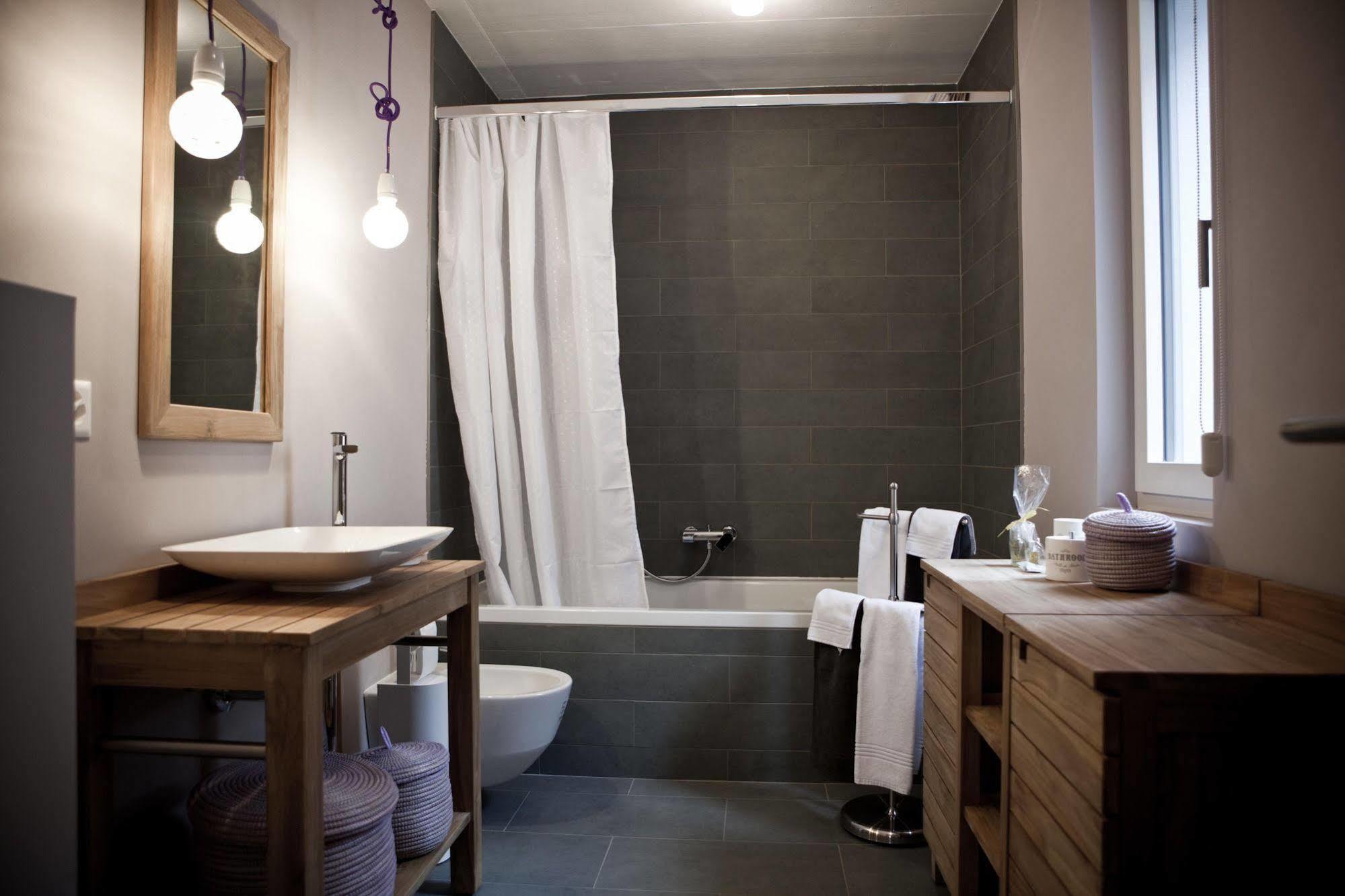 Saint-Livres Le Coq Chantant Studios D'Hotes & Boutique Hotel St-Livres מראה חיצוני תמונה