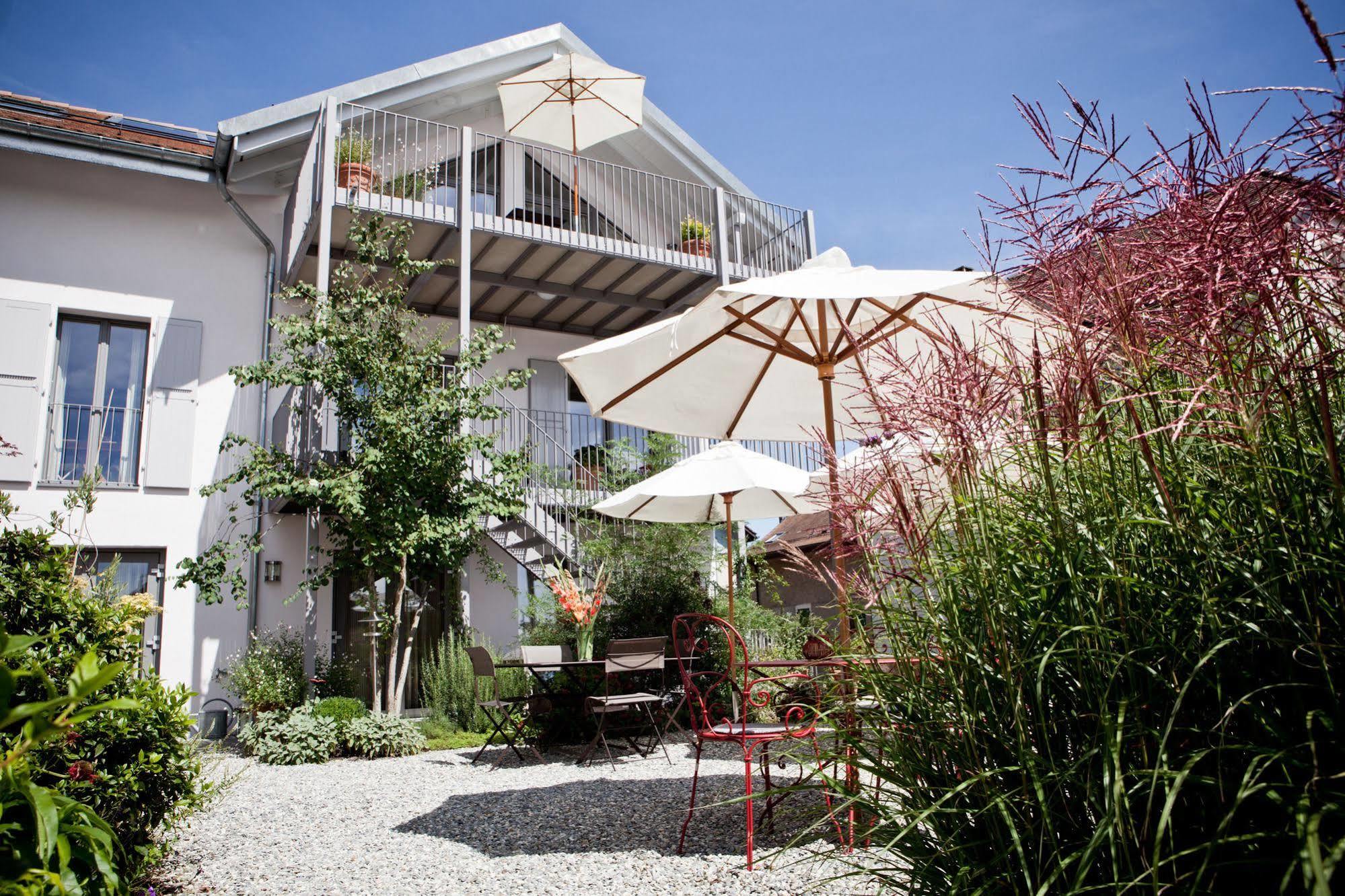 Saint-Livres Le Coq Chantant Studios D'Hotes & Boutique Hotel St-Livres מראה חיצוני תמונה